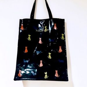 Plain Wind Black Tote with Cats. Purrfect for cat lovers